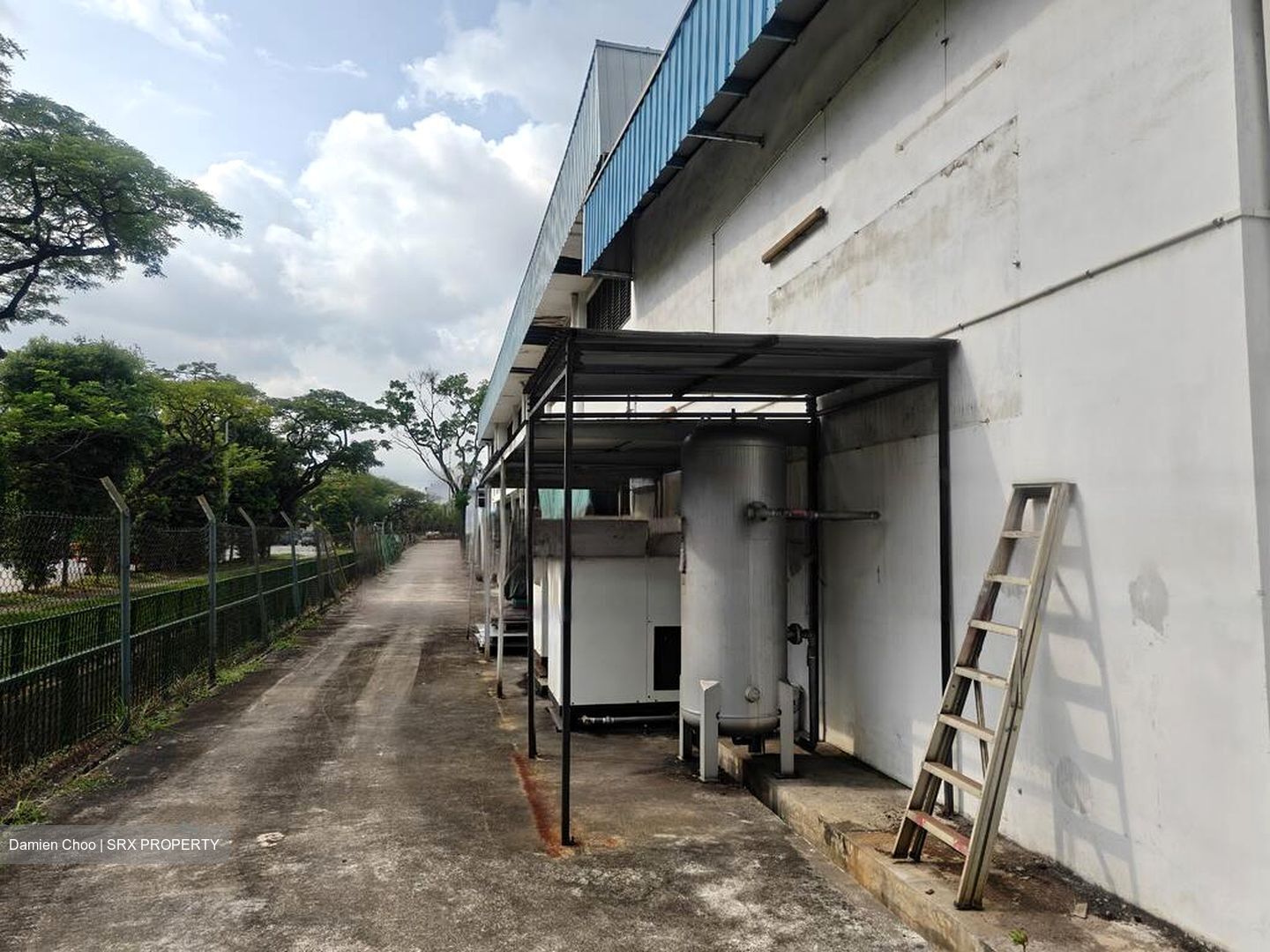 Gul Drive (D22), Factory #464818961